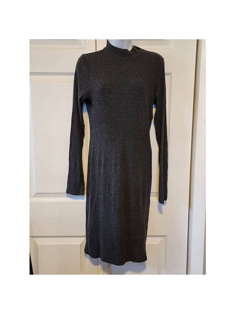 Heart & Hips Gray Dress